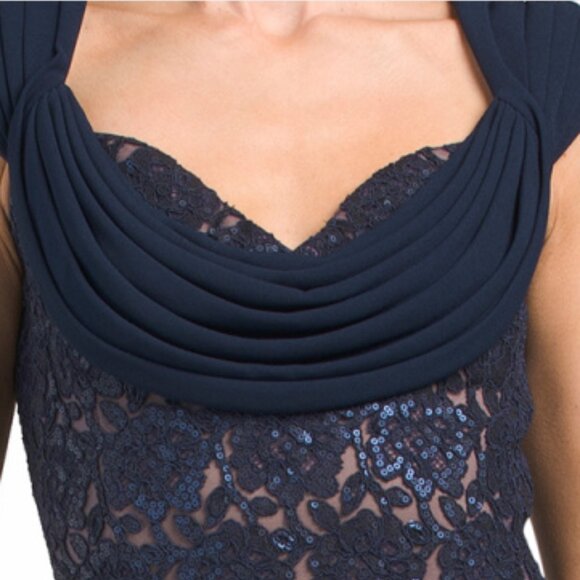 TADASHI SHOJI Lace Gown With Cap Sleeves - Picture 3 of 3